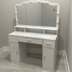 Makeup Vanity