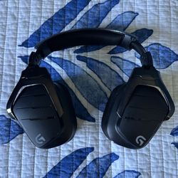 Logitech G933 Wireless Gaming Headphones