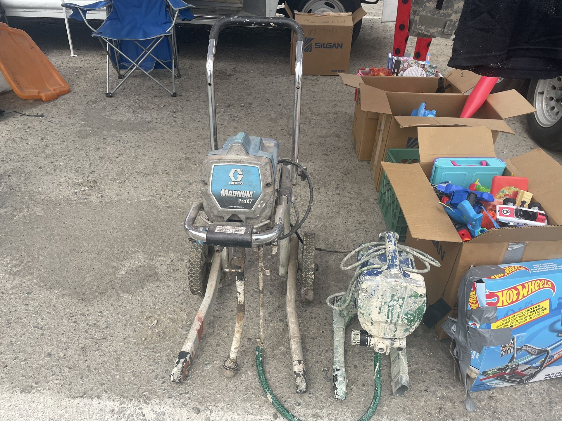Graco Magnum Pro 7x Airless Paint Sprayer 150$ Smaller One Is 100$