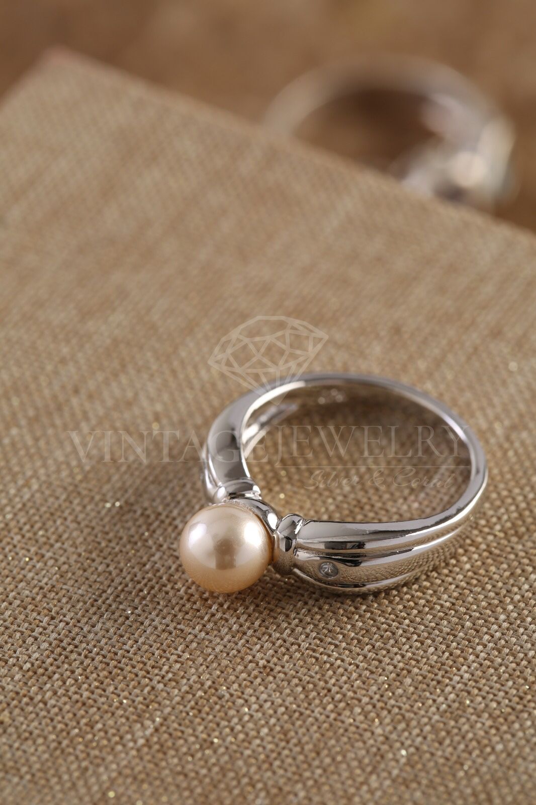 925 Sterling silver ring with real pearl