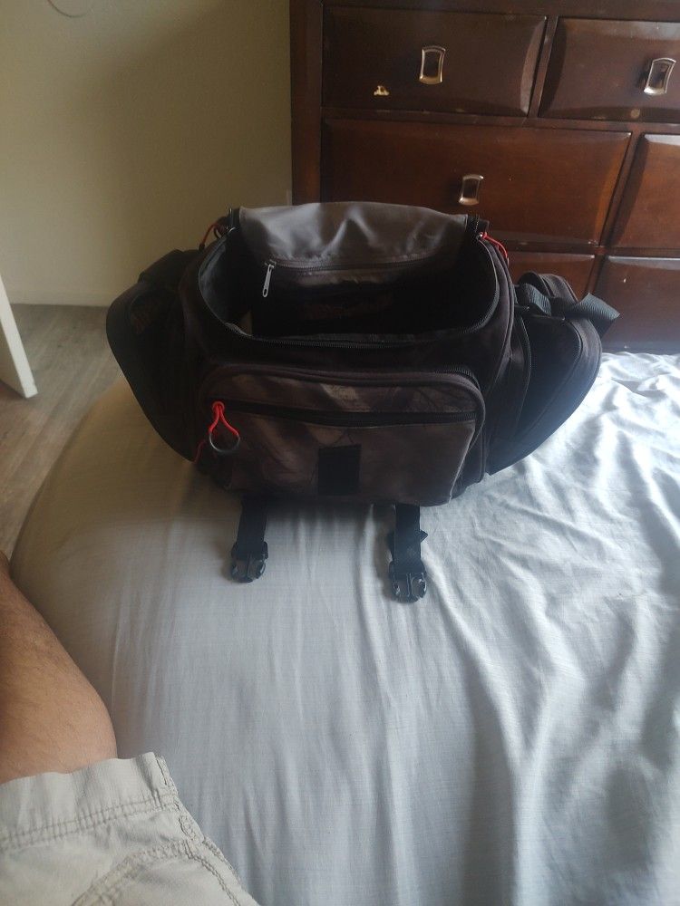 Ugly Stick Fishing Bag for Sale in Fresno, CA - OfferUp