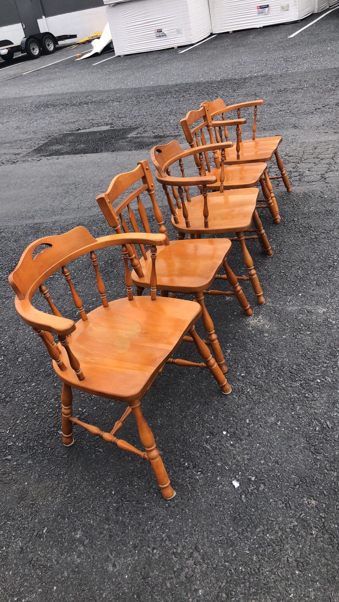 5 Good Condition 🪑 Chairs 