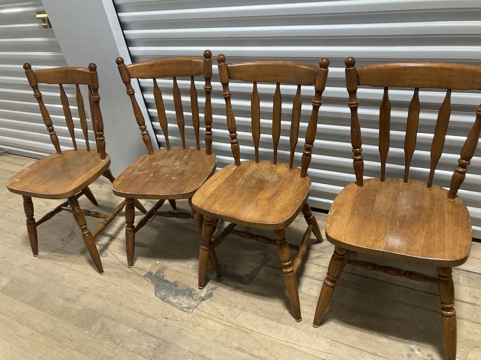 4 Kitchen Chairs