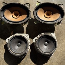 Speakers Corolla