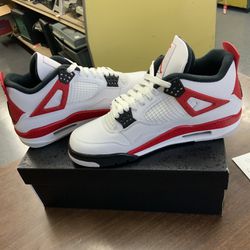 BRAND NEW! Air Jordan 4 Retro Sneakers 