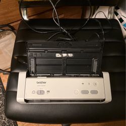 Brother ADS-1250W Wireless Compact Desktop Scanner