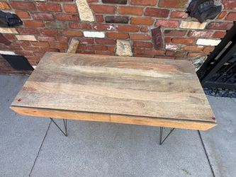 Wood Desk with 2 drawers