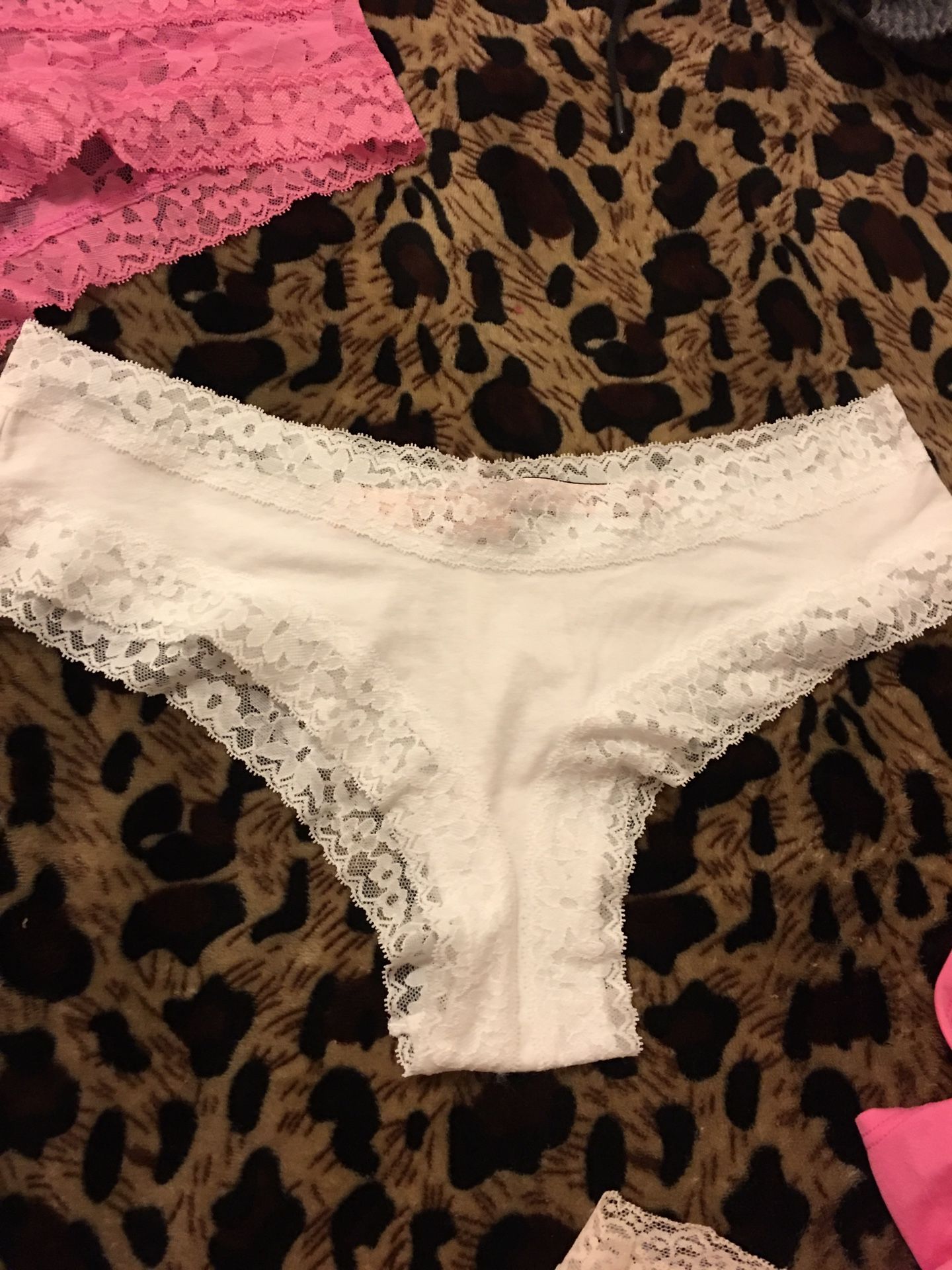 Victoria's secret bra38D medium large underwear. for Sale in Lodi, CA -  OfferUp