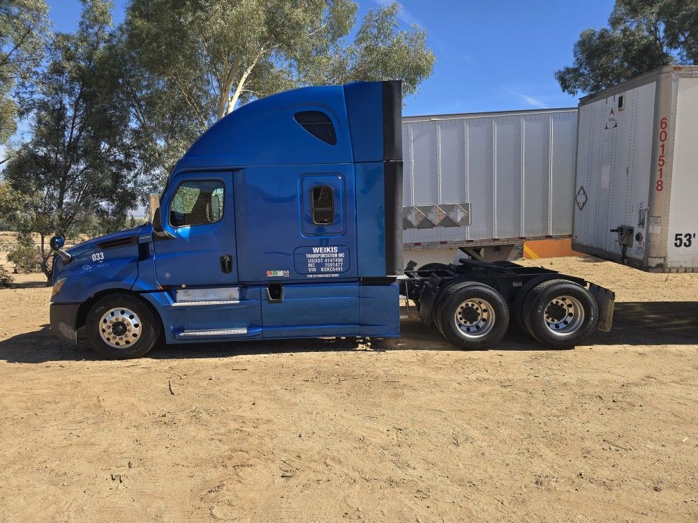 Truck Freightliner 2019 for Sale in Riverside County, CA OfferUp