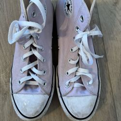 Light Purple Hightop Converse  Size 8/10