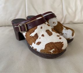 NEW Chocolat Blu Cow Print Calf Hair Platform Clogs Mules Womens Size 7 / 37