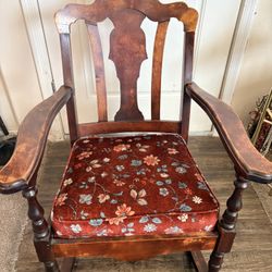 Antique Victorian-Style Rocking Chair 