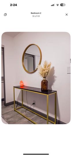 Mirror and table set