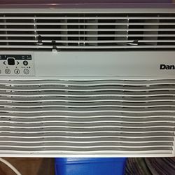 Danby 12,000 BTU Air Conditioner 
