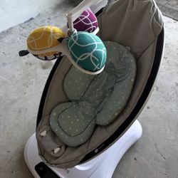 4moms MamaRoo Baby Swing
