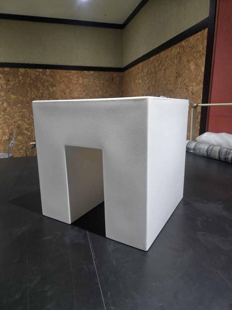 THE VIGNELLI CUBE White By Heller (4 Ct.)