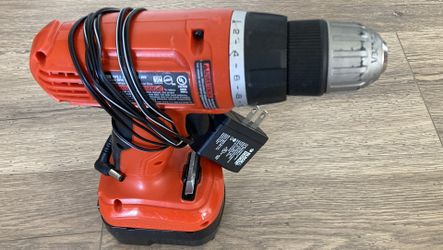 Black and Decker Battery Powered Drill 12V