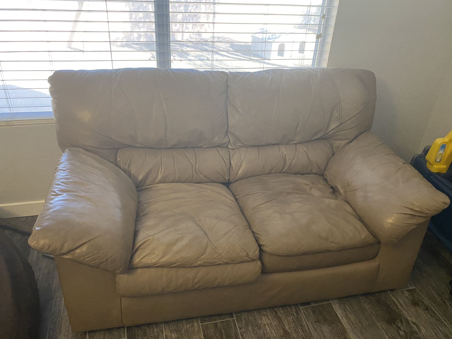 Free Love seat