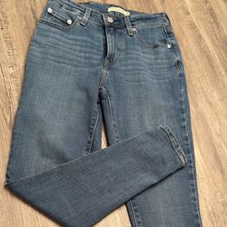 Women’s Levy’s Jeans 