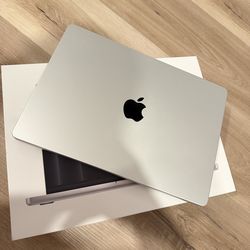 14 MacBook Pro M5 silver