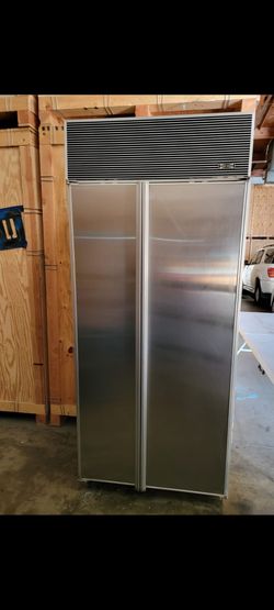 Sub Zero Refrigerator