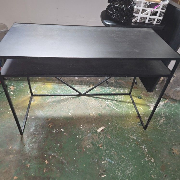 Metal Entry Way Table