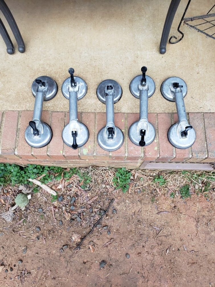 5 Glass Lifters