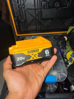 Dewalt 20v 6ah battery and charger