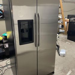 Ge Stainless Steel Side By Side Refrigerator 