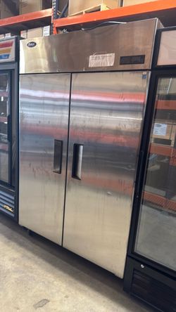 Commercial Refrigerator