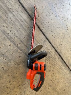 Black+decker electric saw 20in