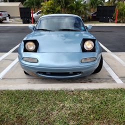 1990 Mazda Miata  W/ Hard Top