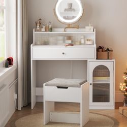 Make-Up Vanity Tables 