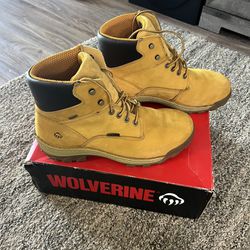 Men's Wolverine Insulated Work Boots Size 12. like New Condition!!! 