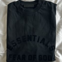 Black Fear of God Essentials T-Shirt – Streetwear Tee
