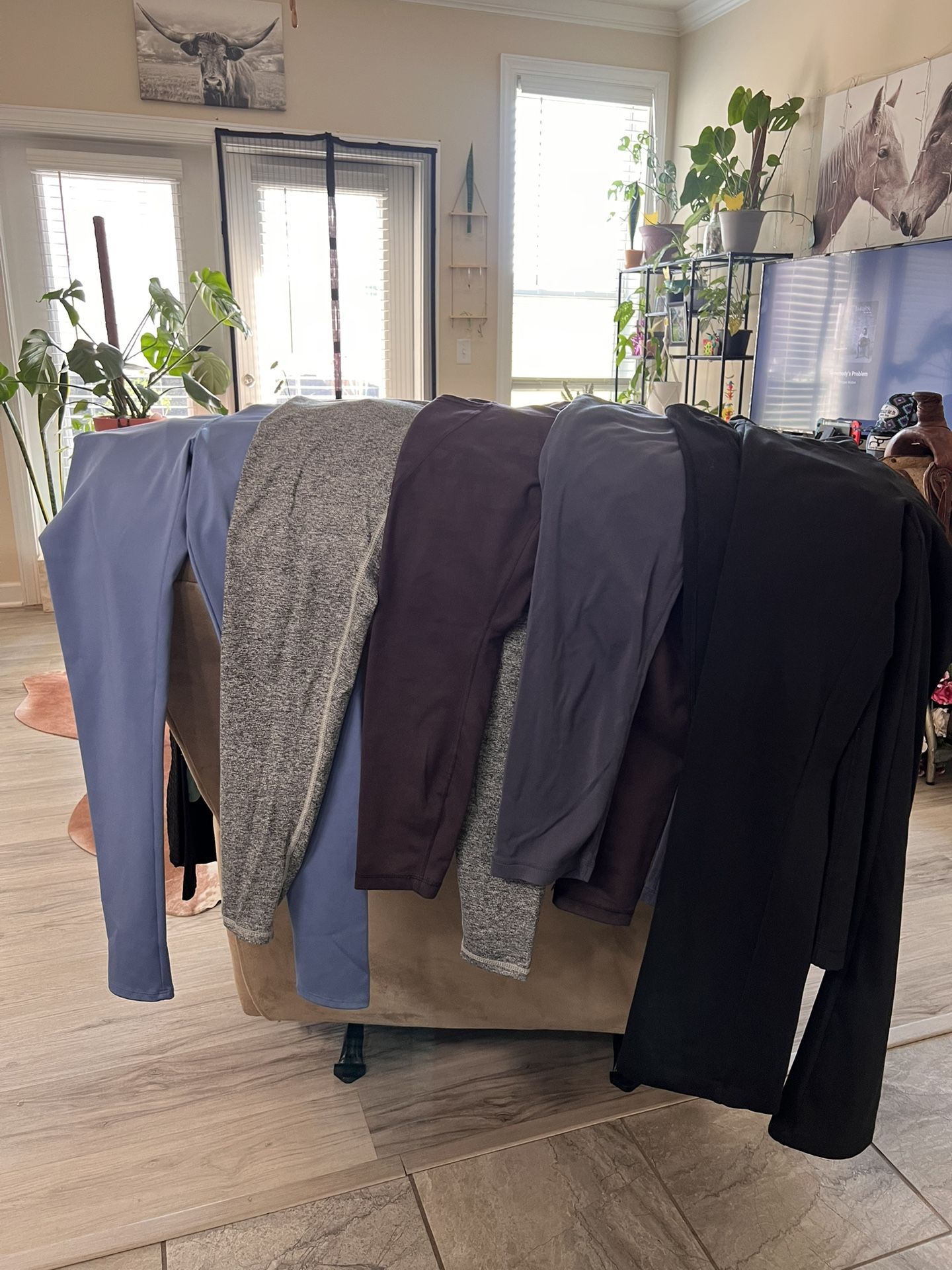 Lot Of Size Small Leggings And Capris
