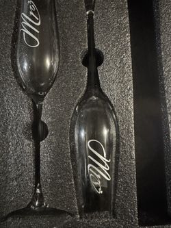 Mr. And Mrs. Marriage Set $10