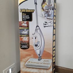 Shark Lift Away Pro Steam Pocket Mop
