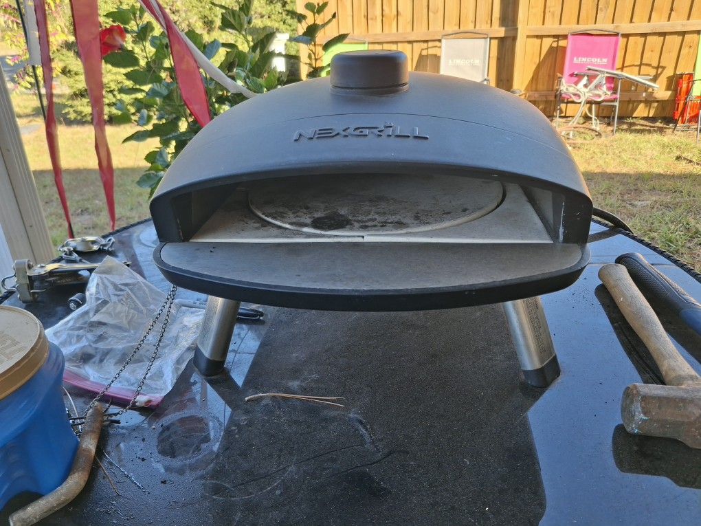 NextGrill Ora 12 Pizza Oven