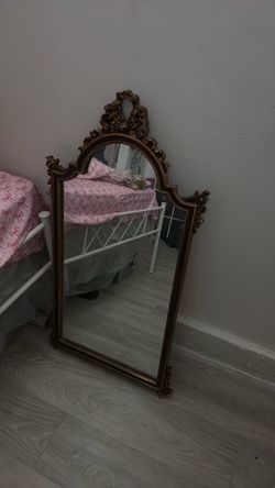 Princess mirror