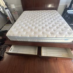 Gorgeous Aspen Home King bed frame and mattress 