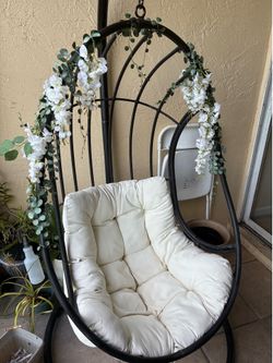 Swinging Chair