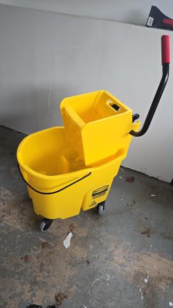 Mop bucket - Never been used Unbox