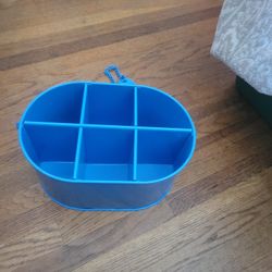 Sturdy Metal Utensil Holder For Outdoor Parties