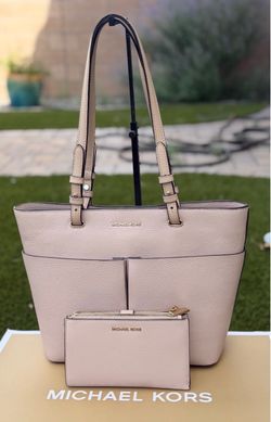 Michael Kors Bedford Medium Logo Tote with wallet, used/Set MK con cartera, usados