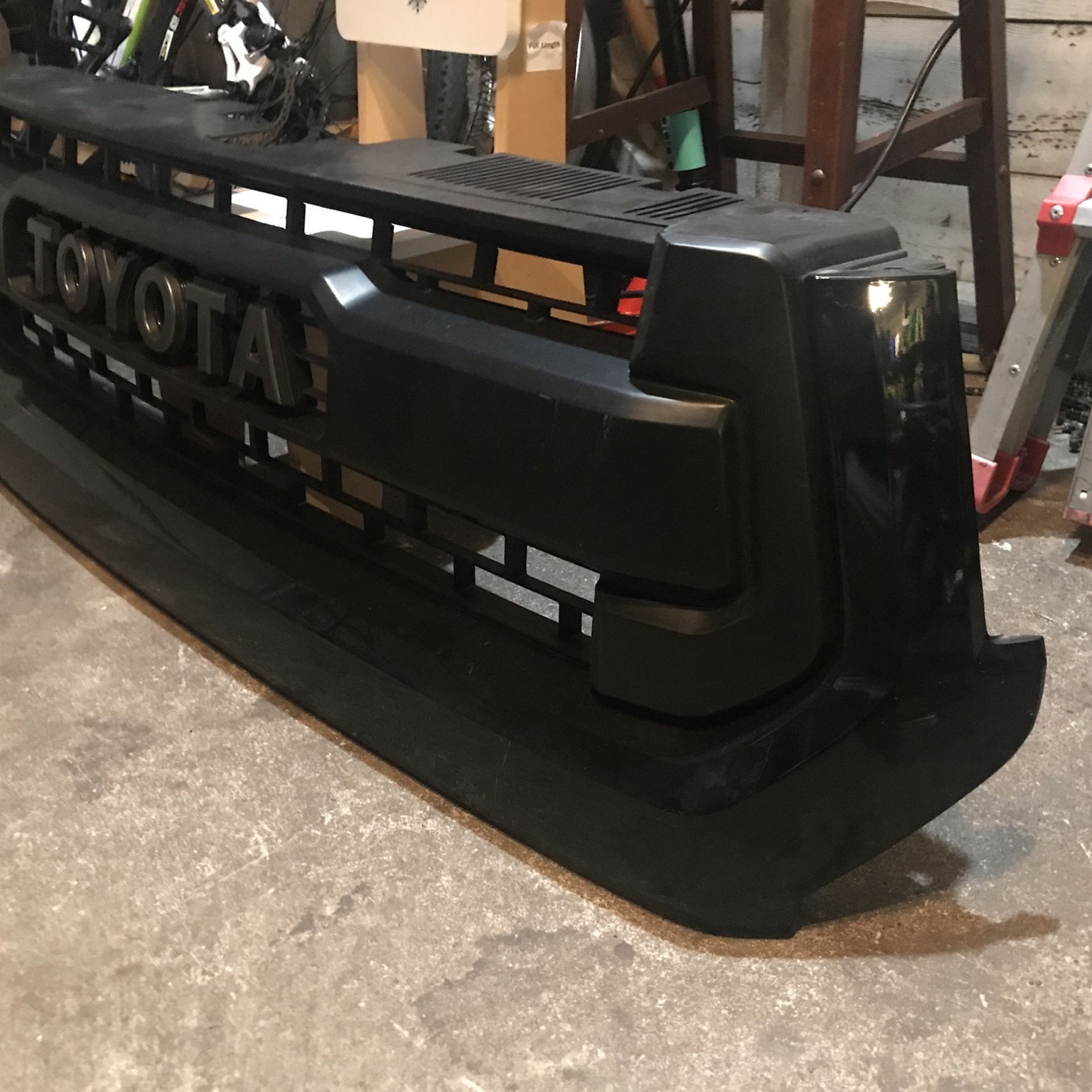 2014 Toyota Tundra TRD PRO Grill