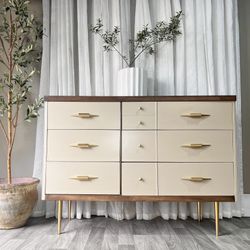 !!SOLD!!  Fully Restored Mid Century Dresser 