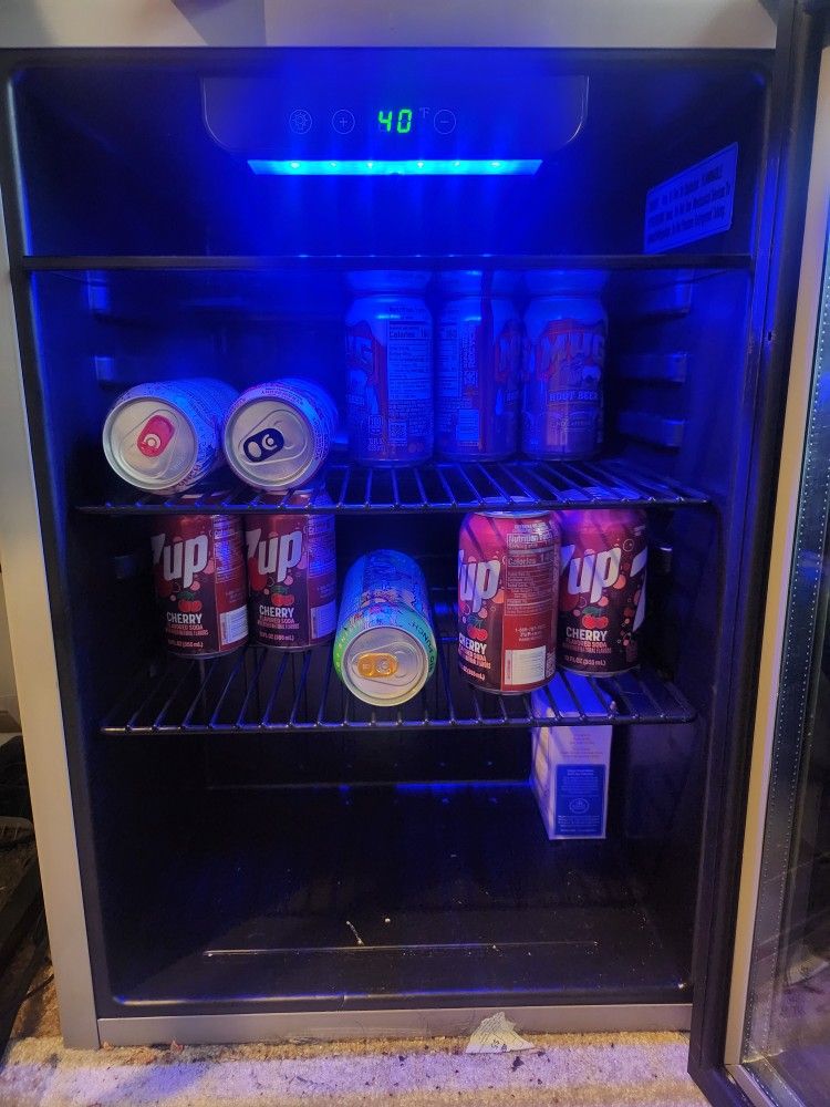 Frigidaire 88-Can Mini Fridge