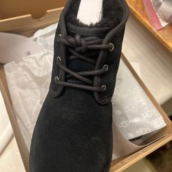 “New”Women Ugg Boots”Black Size 10”Still In Box