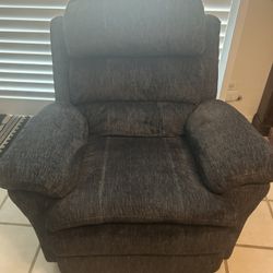 Swivel Recliner Chair, Like New!